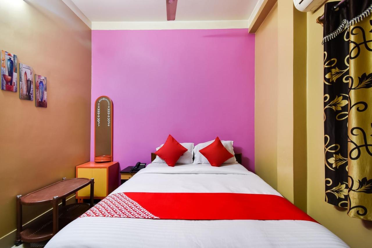 Oyo 44160 Hotel Sahana Jangipur Dış mekan fotoğraf